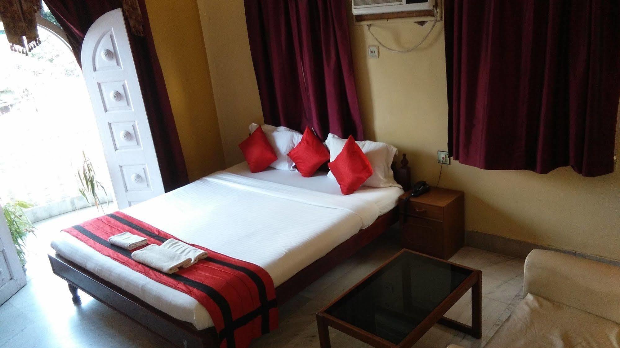 New Hotel White Palace Kalkutta Kültér fotó
